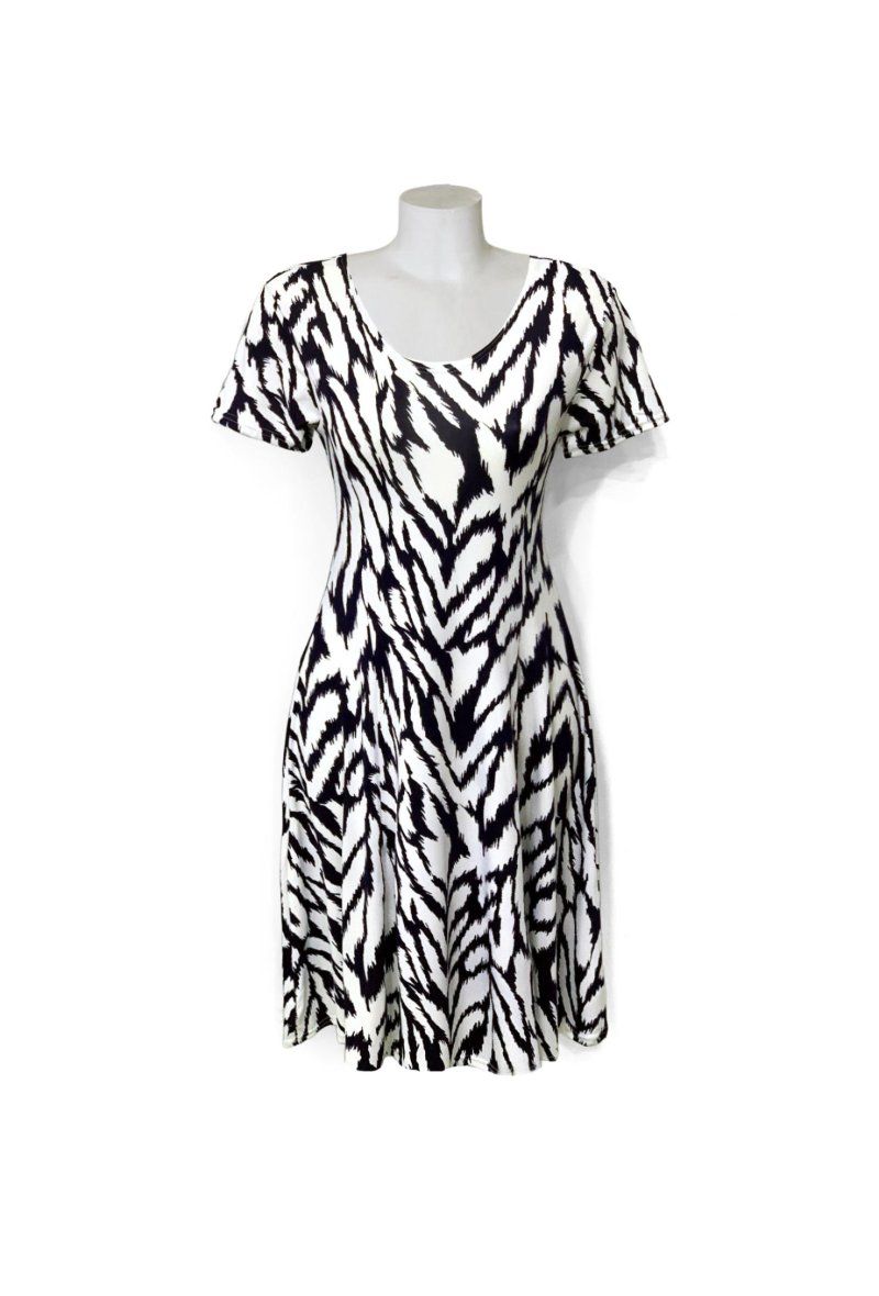 2345- Robe
